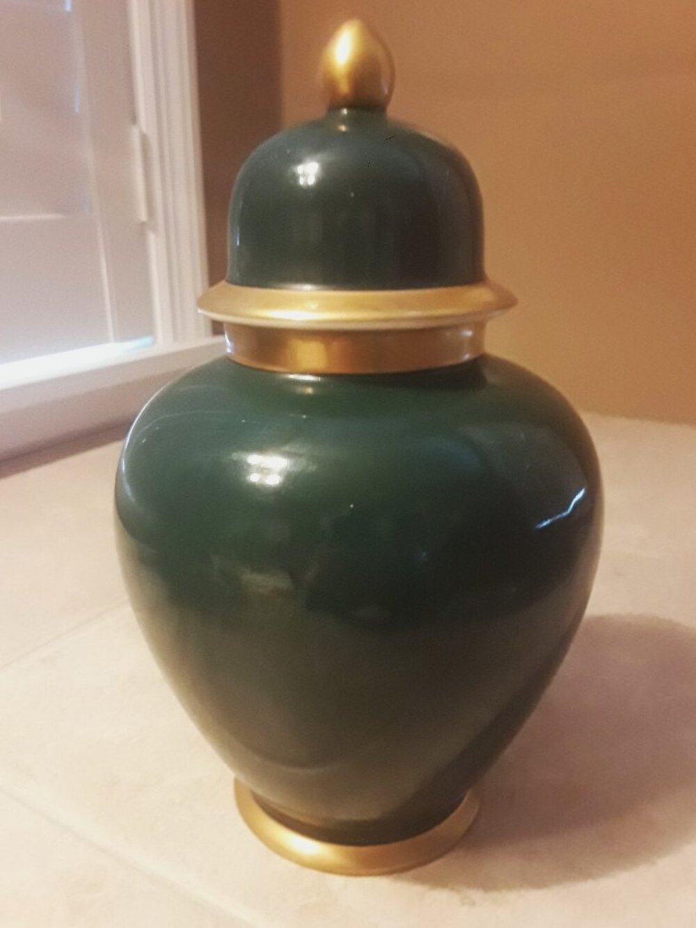Fitz and Floyd "Renaissance" 11-inch tall hunter green ginger jar--perfect, new